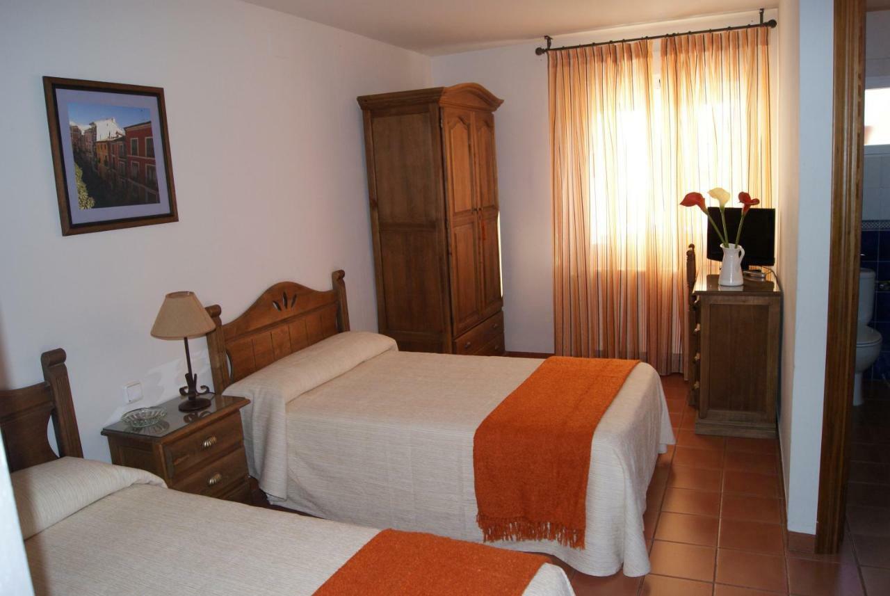 Casa Rural El Sauce. A 2,5 Km De Cuenca Capital Nohales Extérieur photo